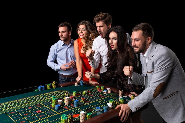 Studio live dealer betwin365 dengan dealer profesional memandu permainan blackjack dan roulette